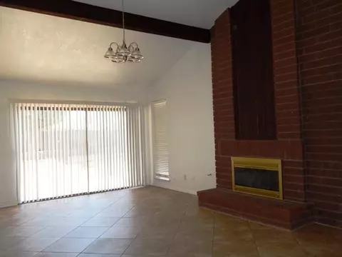 43512 Sierra Vista Dr, Lancaster, CA 93536 photo 5