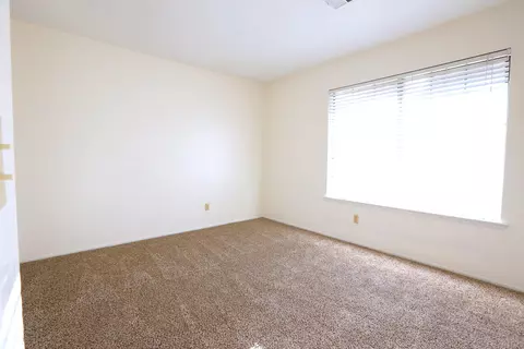 43512 Sierra Vista Dr, Lancaster, CA 93536 photo 57