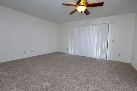 43512 Sierra Vista Dr, Lancaster, CA 93536 photo 46