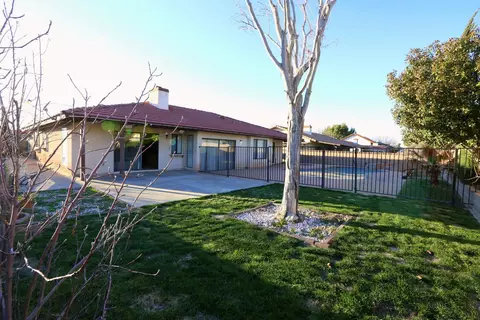 43512 Sierra Vista Dr, Lancaster, CA 93536 photo 65