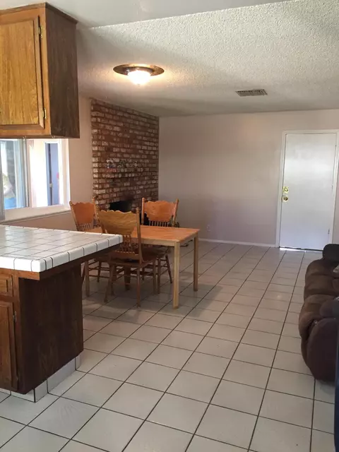45064 Kingtree Ave, Lancaster, CA 93534 photo 9