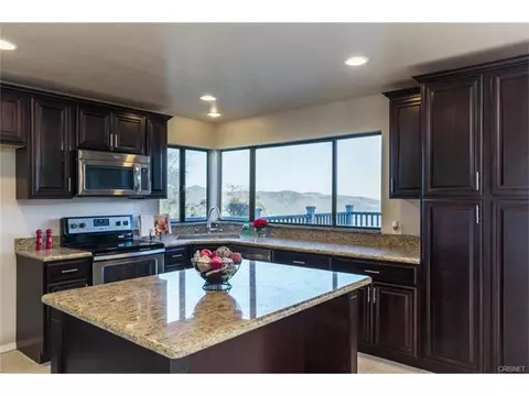 28300 Skyline Dr, Tehachapi, CA 93561 photo 9