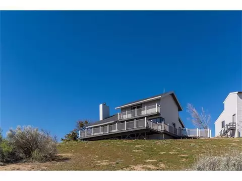 28300 Skyline Dr, Tehachapi, CA 93561 photo 3