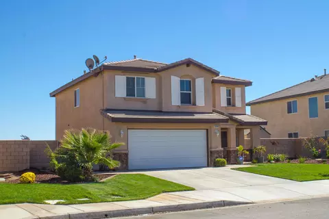 45664 Timothy Ct, Lancaster, CA 93535 photo 2