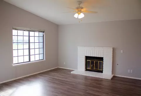 841 Jackman St E, Lancaster, CA 93535 photo 5