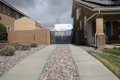 7057 Lyric Ave, Lancaster, CA 93536 photo 24