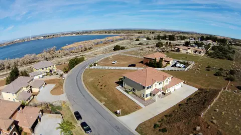 36540 Edgewater Rd, Palmdale, CA 93550 photo 3