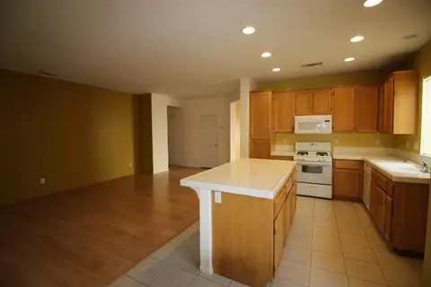 2043 Minter Way, Lancaster, CA 93536 photo 14