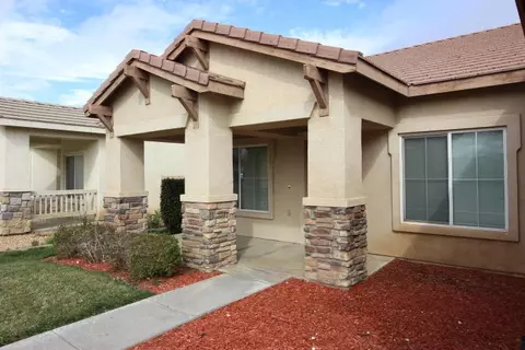 2043 Minter Way, Lancaster, CA 93536 photo 2