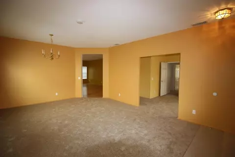 2043 Minter Way, Lancaster, CA 93536 photo 6