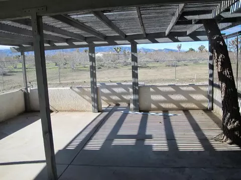 11576 Montara Rd, Phelan, CA 92371 photo 5