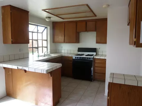 4533 Table Mountain Rd, Palmdale, CA 93552 photo 4