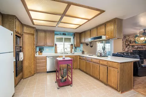 15435 Erie Rd, Apple Valley, CA 92307 photo 8