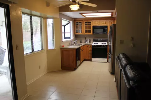 3140 Softwood Ct, Lancaster, CA 93536 photo 7