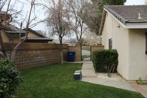 3140 Softwood Ct, Lancaster, CA 93536 photo 22