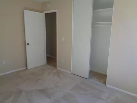 44036 Gingham Ave, Lancaster, CA 93535 photo 9