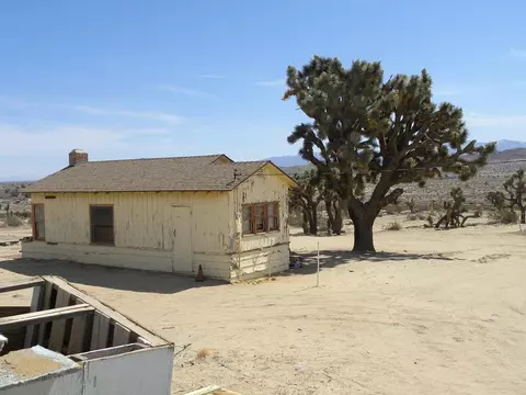 41657 150th St E, Lancaster, CA 93535 photo 2