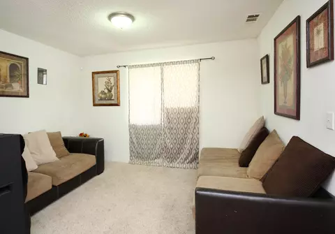 4750 Katrina Pl, Palmdale, CA 93552 photo 7