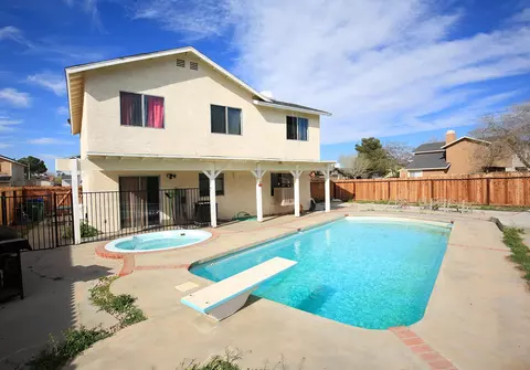 4750 Katrina Pl, Palmdale, CA 93552 photo 10