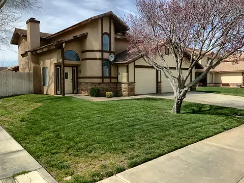 45841 Picadilly St, Lancaster, CA 93534 photo 1