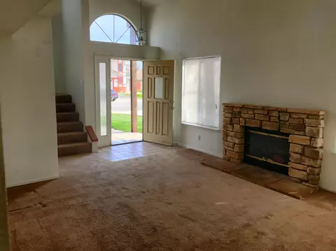 45841 Picadilly St, Lancaster, CA 93534 photo 4