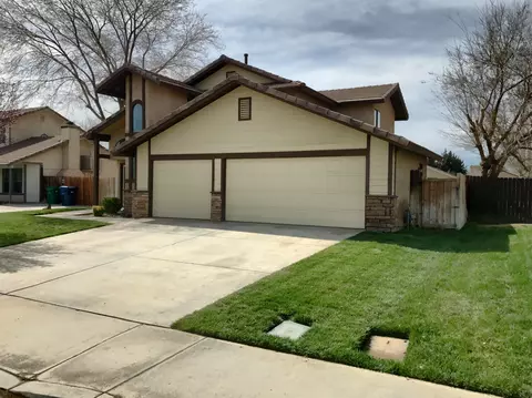 45841 Picadilly St, Lancaster, CA 93534 photo 3