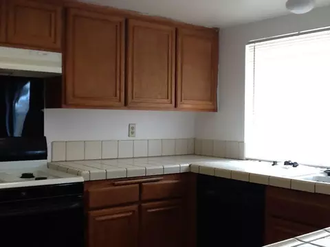 744 Trixis Ave, Lancaster, CA 93534 photo 8