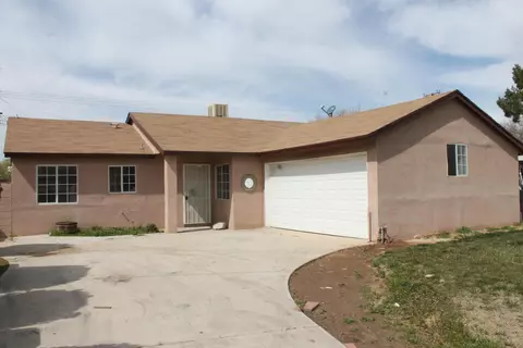 37841 11th St E, Palmdale, CA 93550 photo 2