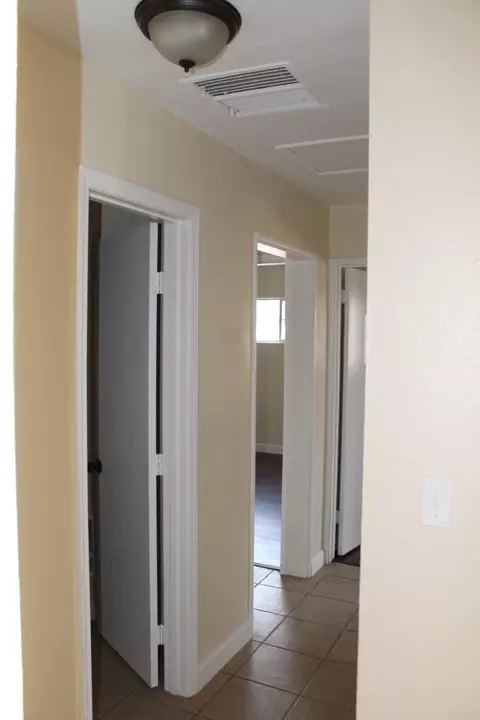 37841 11th St E, Palmdale, CA 93550 photo 6