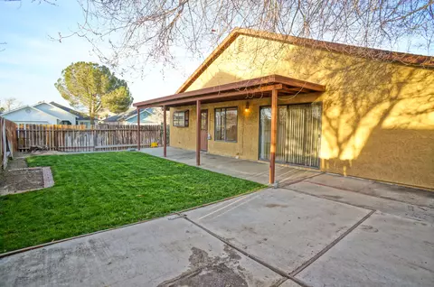 37527 48th St E, Palmdale, CA 93552 photo 18