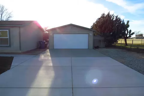 43269 41st St W, Lancaster, CA 93536 photo 3