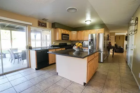 37648 27th St E, Palmdale, CA 93550 photo 11