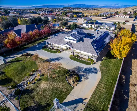 4037 Paddock Way, Lancaster, CA 93536 photo 3