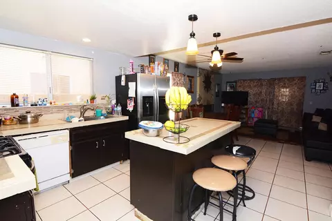 43608 Picaso St, Lancaster, CA 93535 photo 21