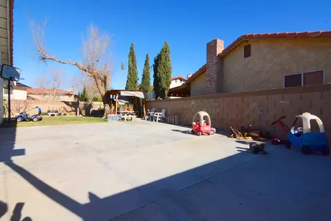 43608 Picaso St, Lancaster, CA 93535 photo 27