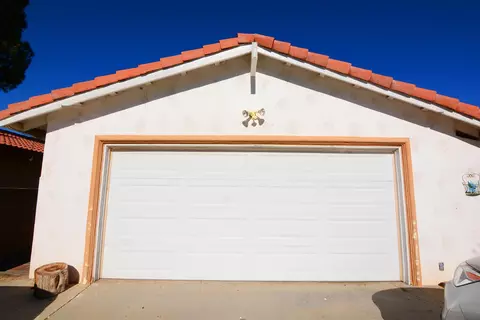 43608 Picaso St, Lancaster, CA 93535 photo 3