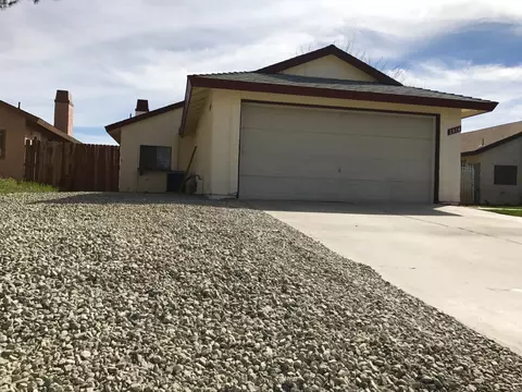 1514 Avenue J3 E, Lancaster, CA 93535 photo 3