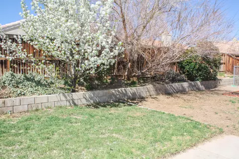 3237 Mesa Ct, Rosamond, CA 93560 photo 21