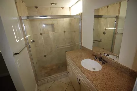 1304 Lightcap St, Lancaster, CA 93535 photo 16