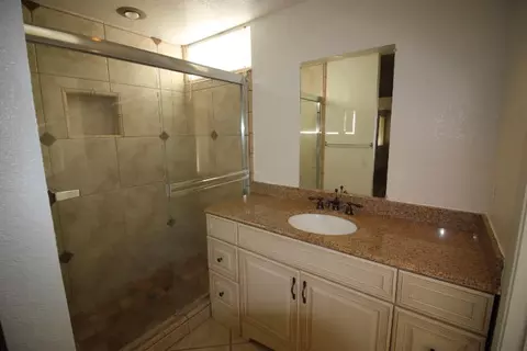 1304 Lightcap St, Lancaster, CA 93535 photo 14