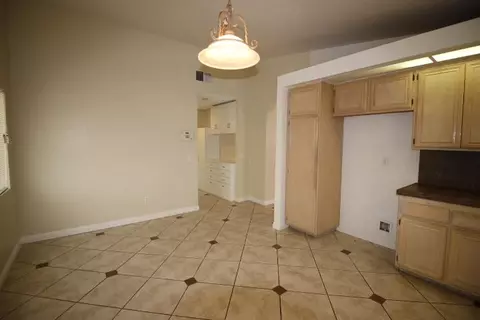 1304 Lightcap St, Lancaster, CA 93535 photo 9