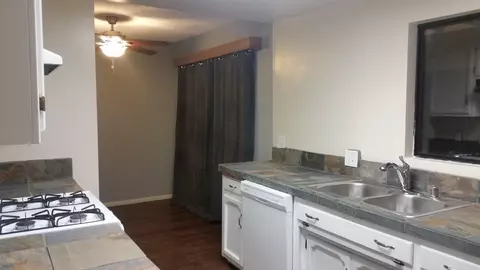 45438 Lorimer Ave, Lancaster, CA 93534 photo 6