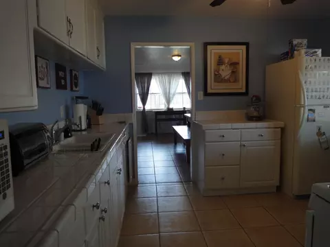 44243 Heaton Ave, Lancaster, CA 93534 photo 9