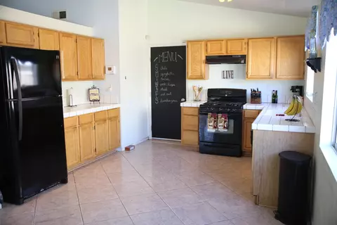 3049 Kaylyn St, Lancaster, CA 93535 photo 13