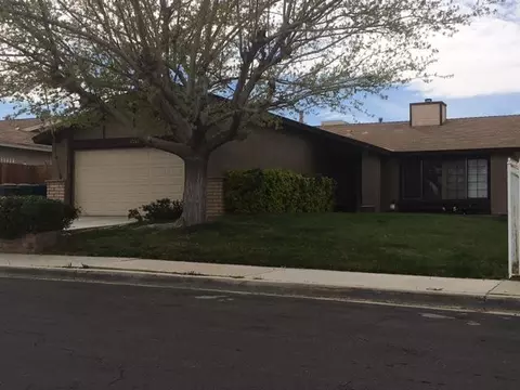 37263 28th St E, Palmdale, CA 93550 photo 1