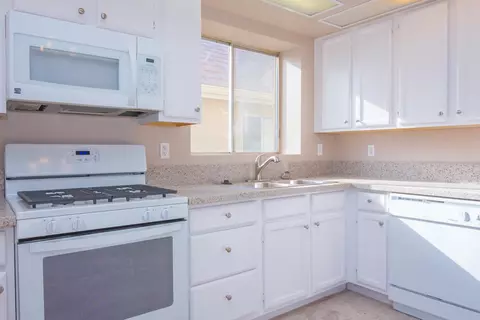 5226 Sunburst Dr, Palmdale, CA 93552 photo 13