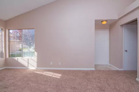 5226 Sunburst Dr, Palmdale, CA 93552 photo 4