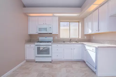 5226 Sunburst Dr, Palmdale, CA 93552 photo 12
