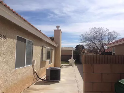 43730 17th St E, Lancaster, CA 93535 photo 3