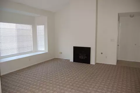 43643 8th St E, Lancaster, CA 93535 photo 5